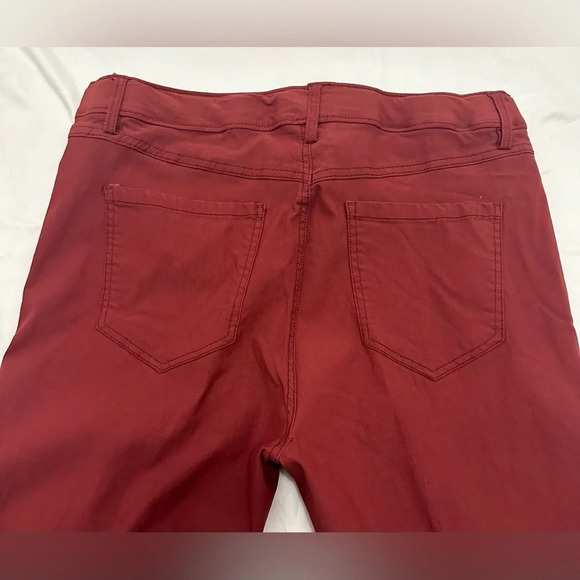 Simply Emma Red Stretchy Skinny Leg Pants Size 20W - Picture 3 of 5